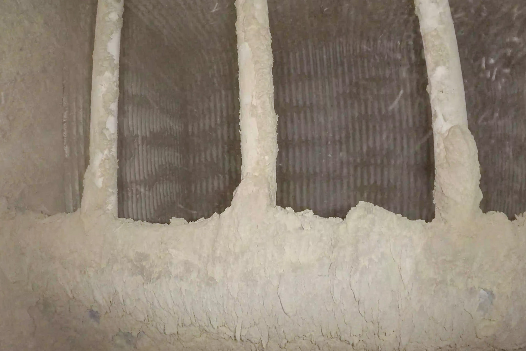 Forbrændingsovn fotograferet indefra med drone